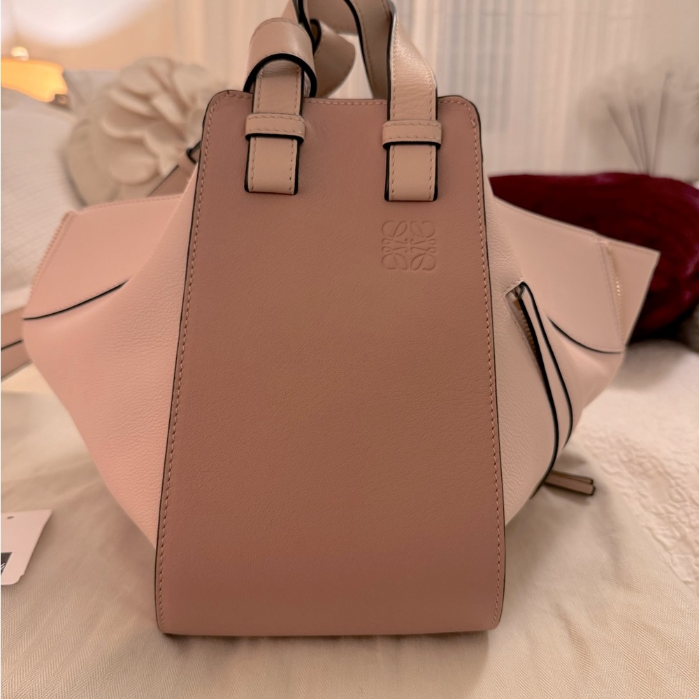 🩶SOLD🩶 Loewe Small Hammock Bag Pink
